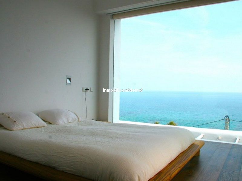 Dormitorio con vistas espectaculares